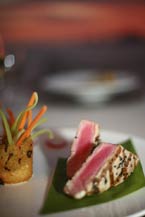 Grilled Tuna at Sunset da Mona Lisa Italian Restaurant - Cabo San Lucas