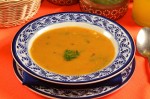 Sopa De Habas – Tradicional sopa de habas con nopales.