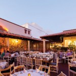 Photo.- page 68 | Francisco Estrada – Caption: The charming alfresco dining space at Romeo & Julieta transports guests to Italy, chef Fortés homeland, It is a favorite of locals and visitors to Los Cabos.