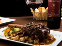 Lamb shank gremolata e gnocch